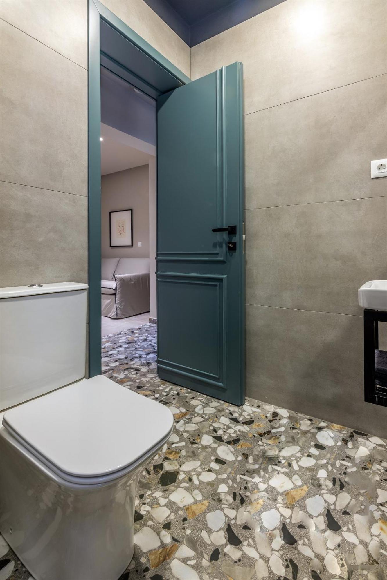 Andrews Luxury Suites Near The Airport 伊拉克利翁 外观 照片