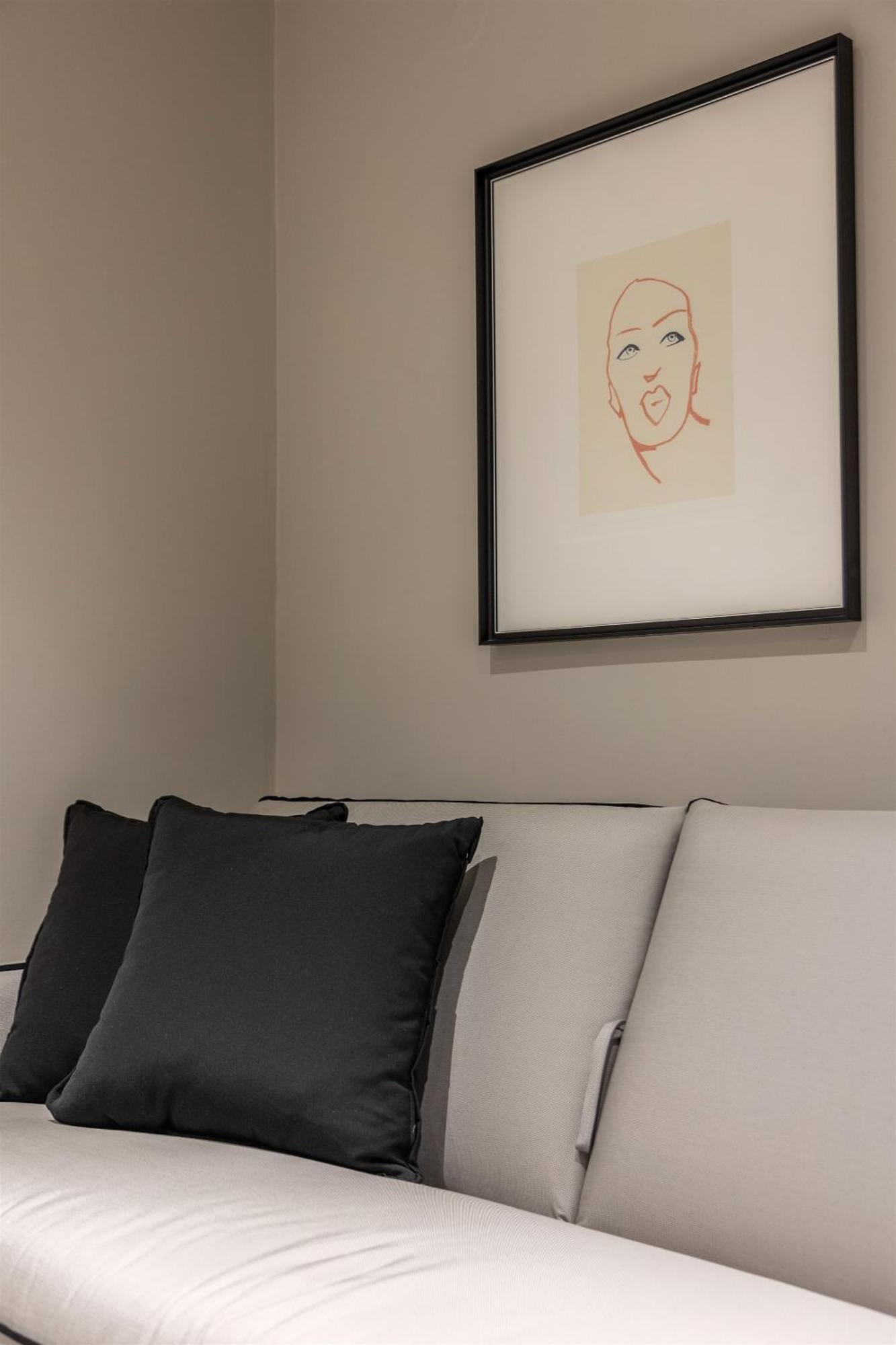 Andrews Luxury Suites Near The Airport 伊拉克利翁 外观 照片